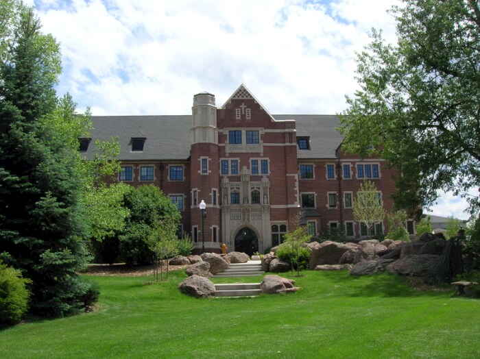 Colorado College Online 11