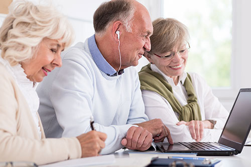 Online Degrees for Seniors: Pursue Your Education at Any Age!