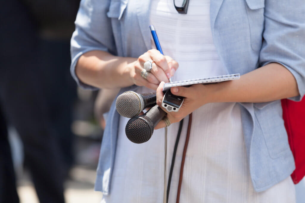 best journalism scholarships scholarships for journalism majors